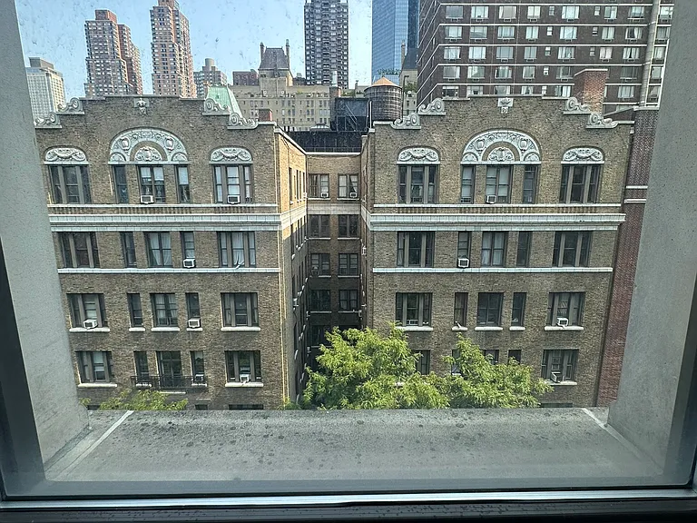 350 W 55th St #9B — Photo 8