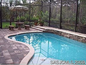 5th image of 332 Palmas Cir