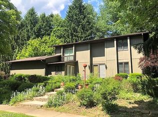 591 Bath Hills Blvd, Akron, OH