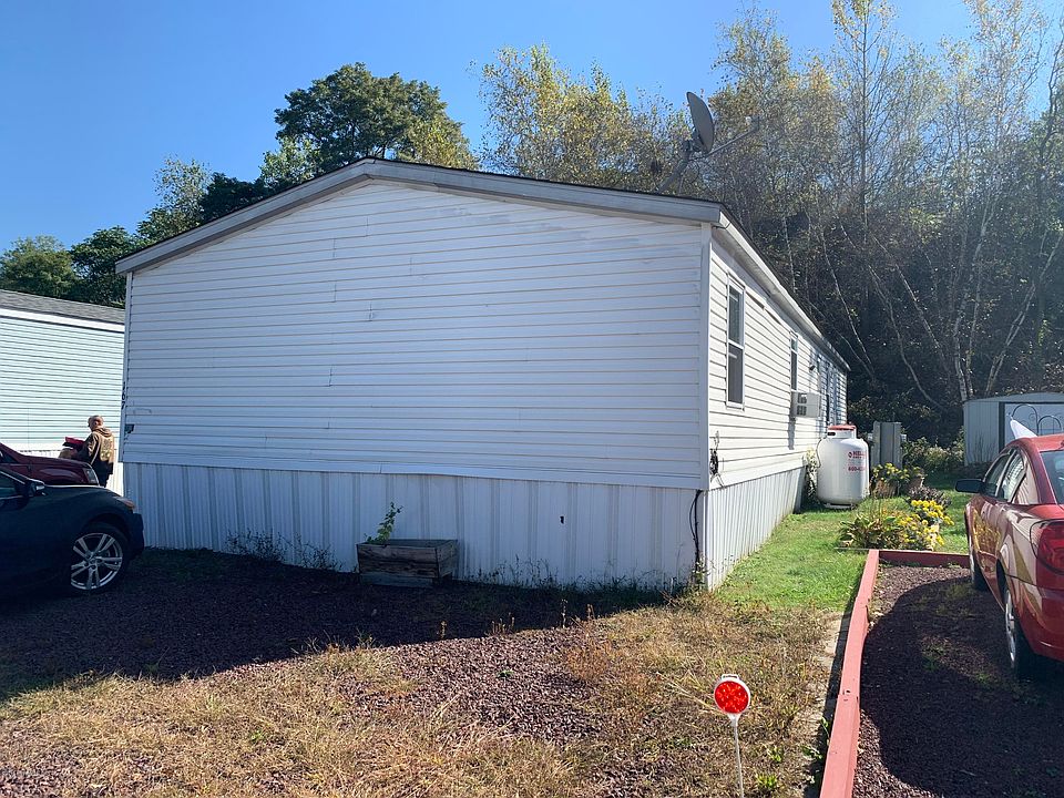 1st image of 167 Janet Dr