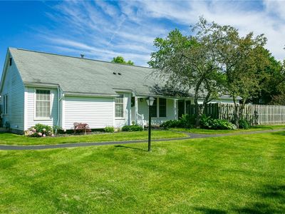 191 S Estate Dr, Webster, NY, 14580