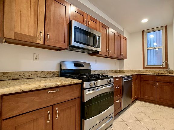 5th image of 149 Mulberry St Floor 1