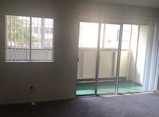 13613 Lemoli Ave #204, Hawthorne, CA 90250
