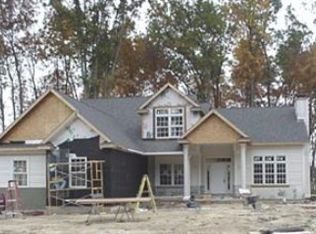 33 N Woodruft Dr, Valparaiso, IN 46385