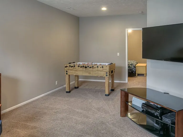 18646 Ohern Cir — Photo 6