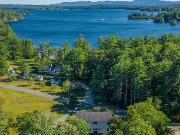 8 Black Point Rd, Moultonboro, NH 03254