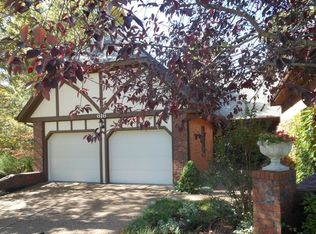 616 Hobbs Rd, Jefferson City, MO 65109