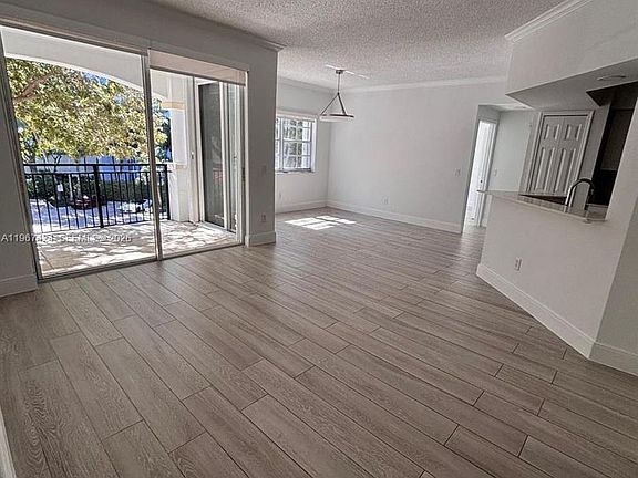 4th image of 3255 NE 184th St APT 12312