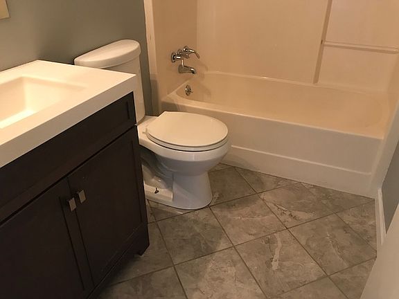 2nd image of 138 Overhill Ct