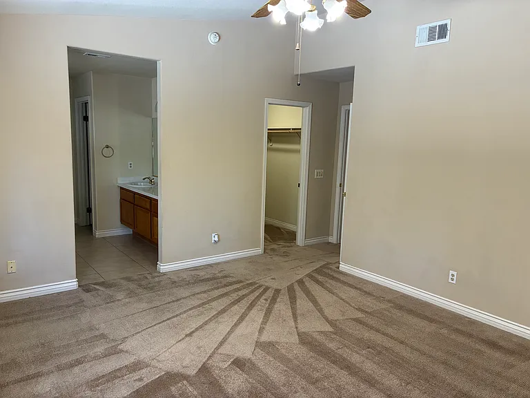 2614 Sycamore Ln — Photo 14