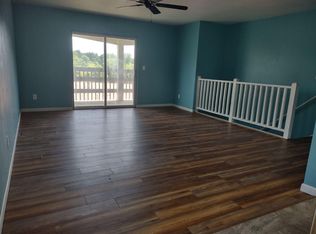 5882 Friendly Hills Rd, Zanesville, OH 43701
