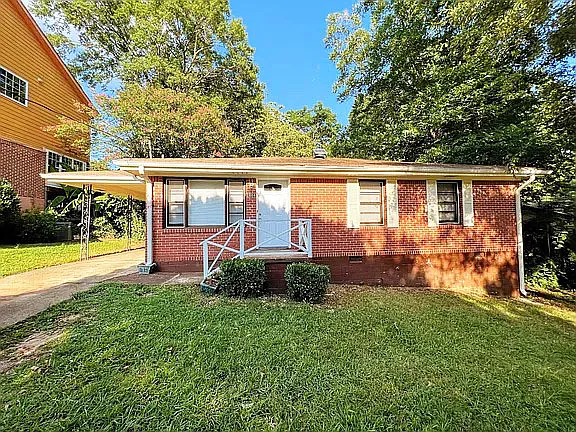 2884 Meadowview Dr SE — Photo 4