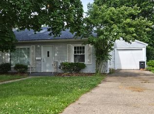 2420 28th St, Rock Island, IL