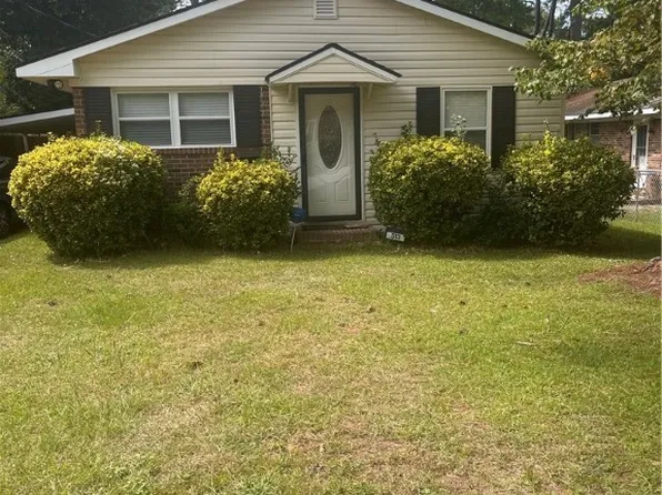 513 Pilot Ave, Fayetteville, NC 28303