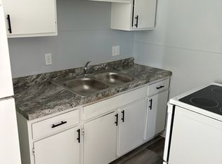 10720 E 19th St S, Independence, MO 64052
