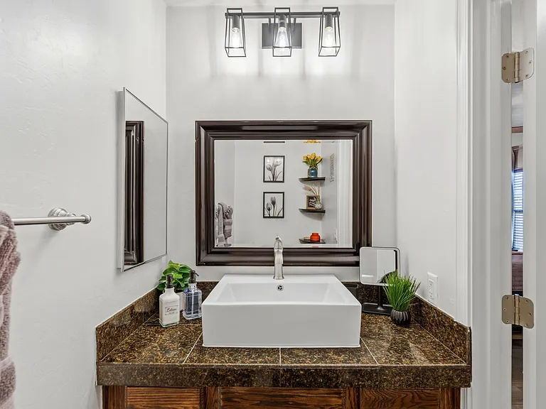 458 W Cedar Chase Dr — Photo 28