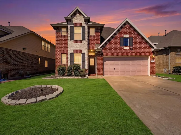 8806 Willow Wind Ln, Houston, TX 77083