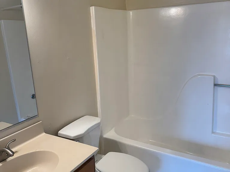20 Bayview Ct — Photo 9