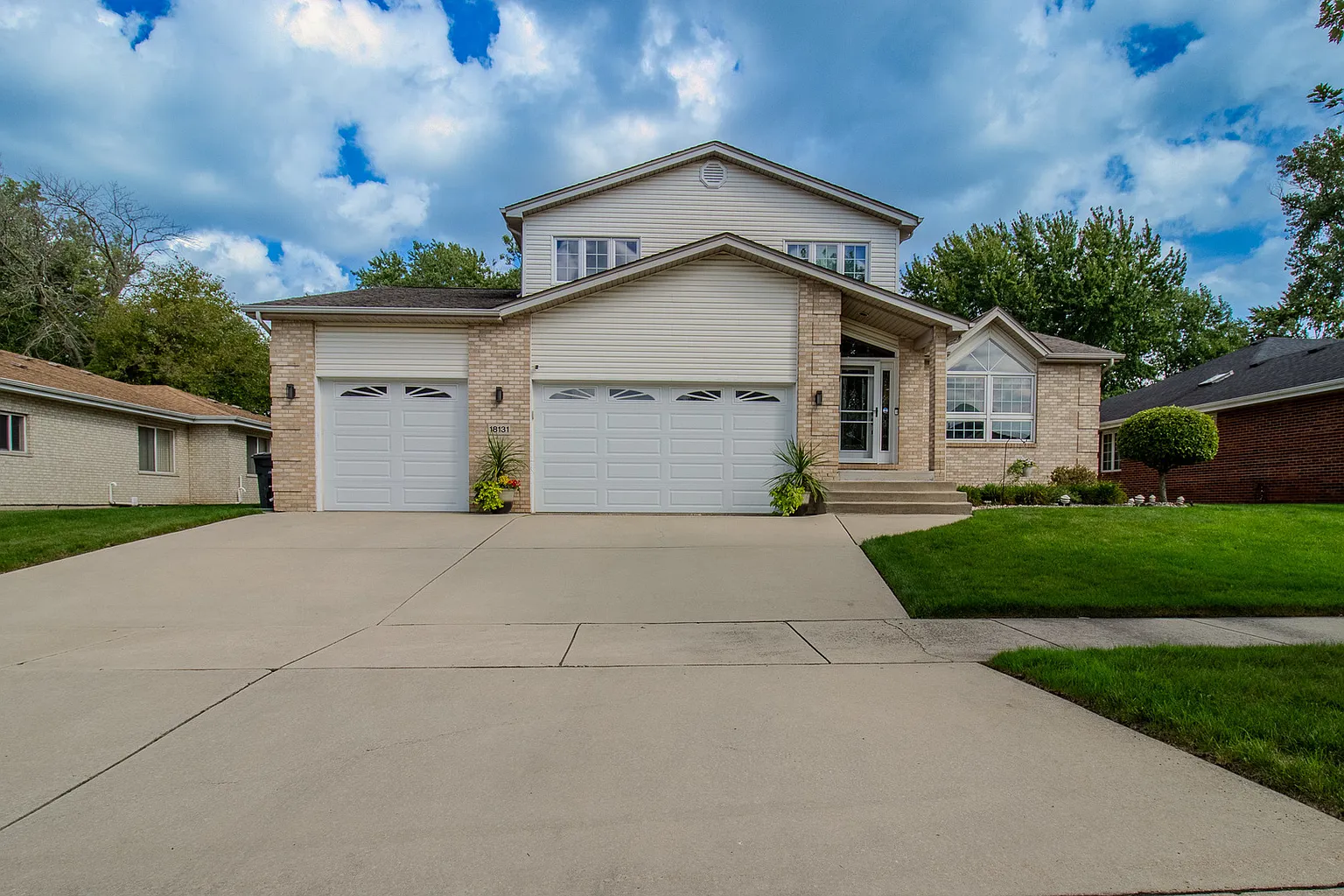 18131 Crystal Ln photo 1
