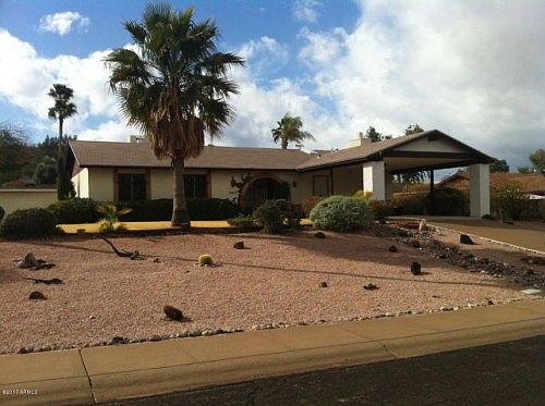 1st image of 915 E Marconi Ave