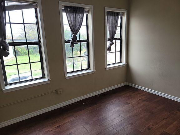 4th image of 354 E Southcross Blvd APT 7