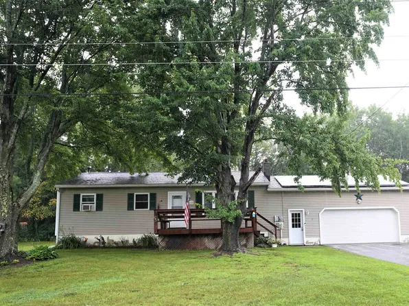 10 Russell Circle, Milton, VT 05468