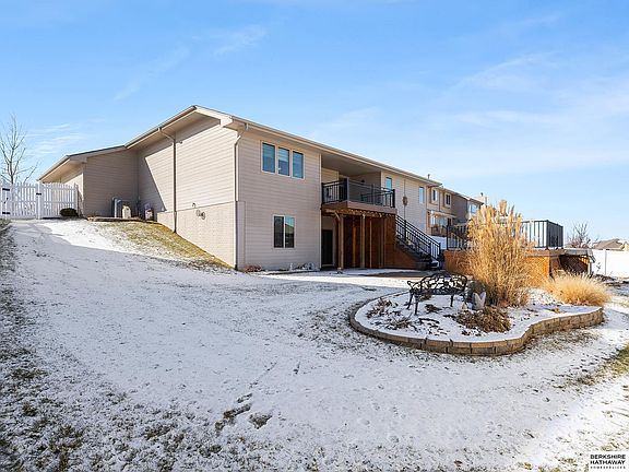 2nd image of 1908 Apollo Ln