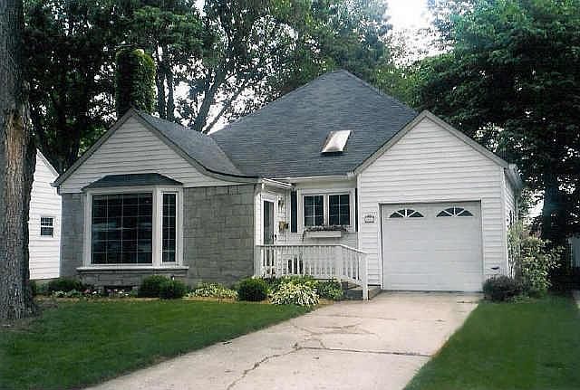 1st image of 5867 N Kingsley Dr