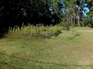 2935 Lake Shore Rd S, Denver, NC 28037