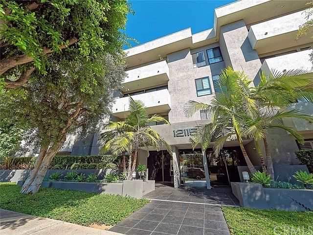 1st image of 12115 San Vicente Blvd Unit 306