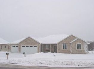 4017 E Appleseed Dr, Appleton, WI 54913