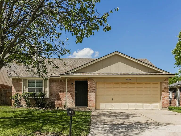 5532 Four Winds Dr — Photo 1