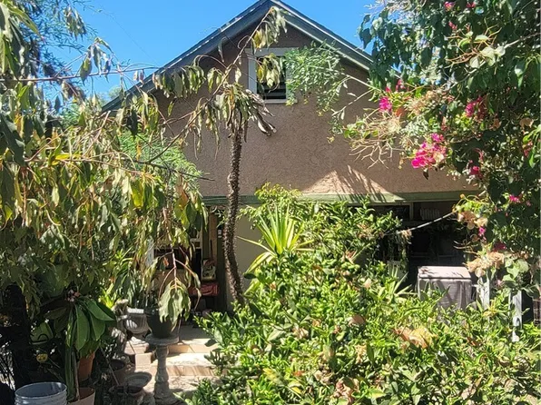 7190 Vine St, Highland, CA 92346