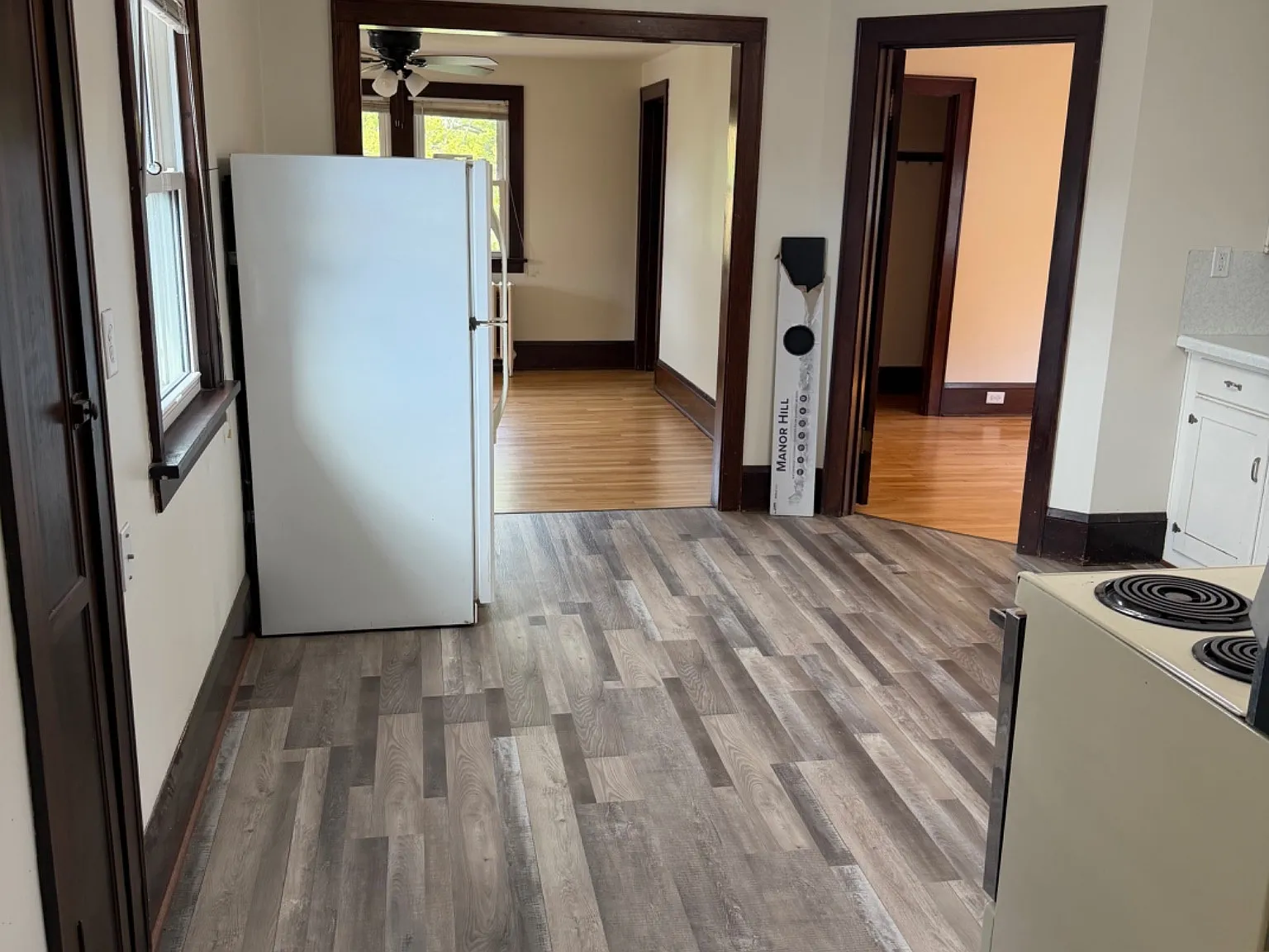 515 North Dewey Street - B — Photo 3