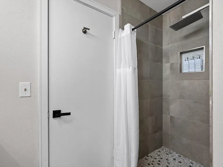 3618 Redwood St — Photo 22