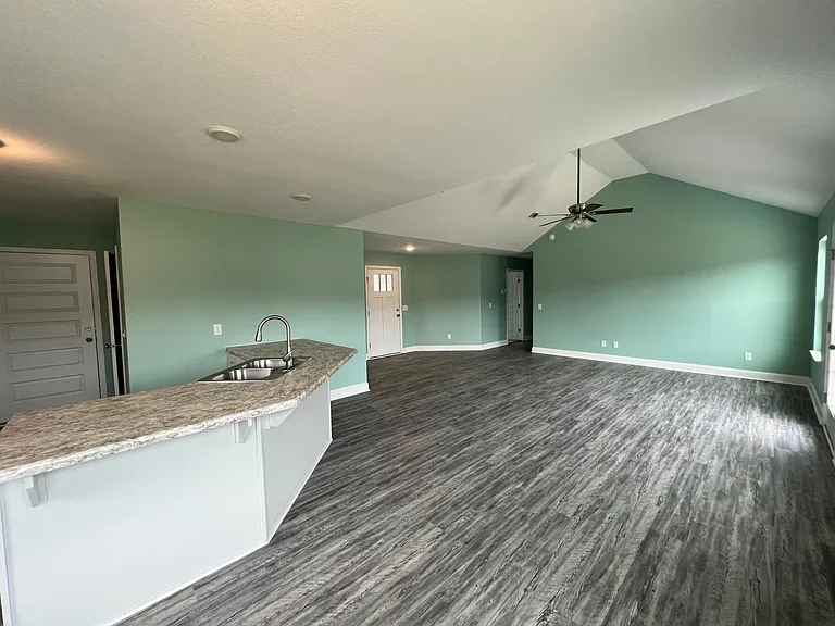 7031 White Pine Ave — Photo 20