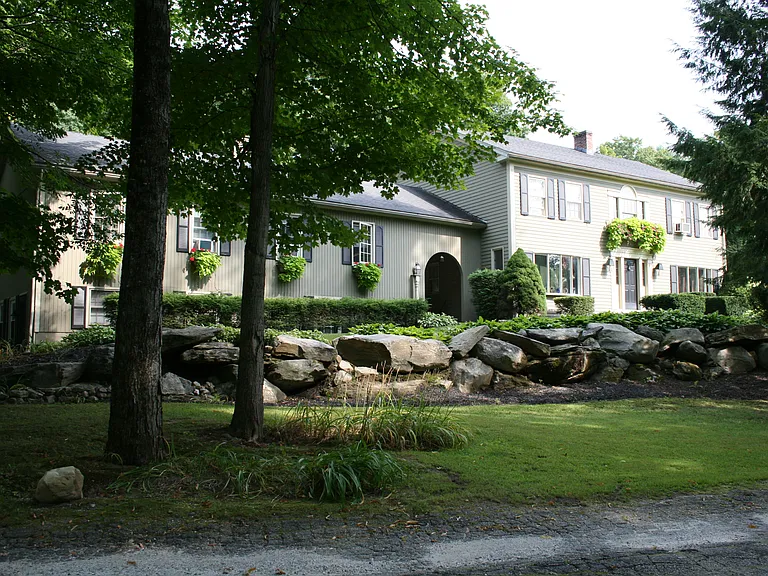 Main House and Detached Apt. Building