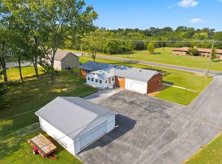 1408 Old Estill Springs Rd, Tullahoma, TN 37388