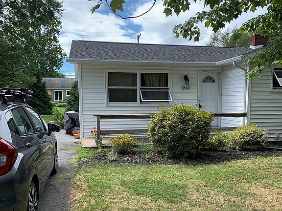 2nd image of 1416 Linn St #1418