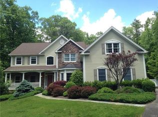 28 Old Bridge Rd, Brookfield, CT 06804