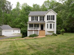 1396 Pine Creek Ridge Dr, Powhatan, VA 23139