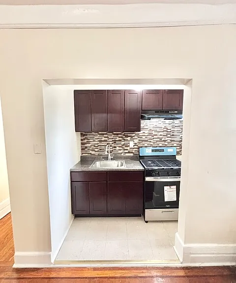 115 Halsted St — Photo 10