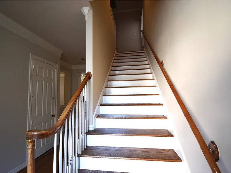 2835 Briarhurst Park — Photo 12
