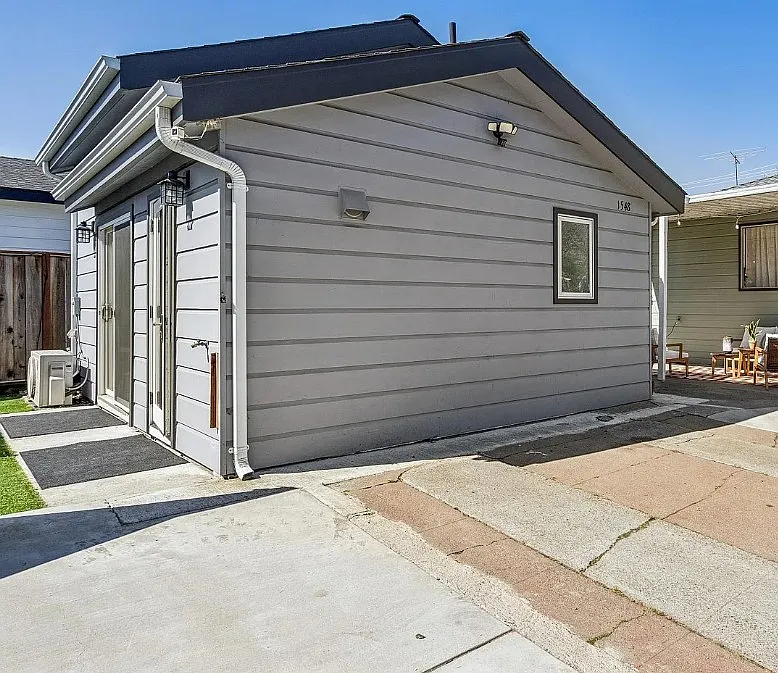 1 bed, 312 sqft, $2,500 — Photo 2