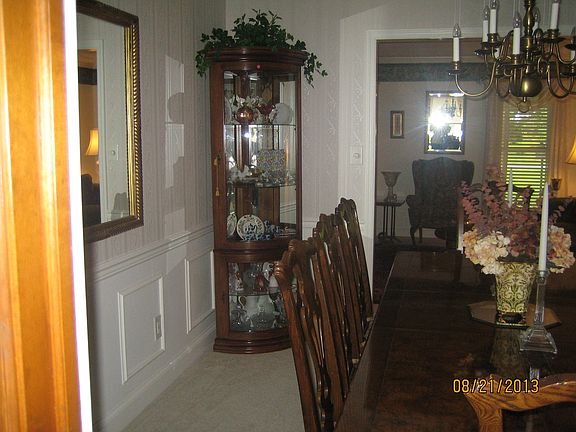 5th image of 403 Greenway Dr