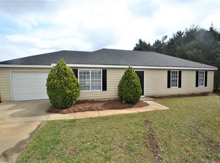 2740 Moon Rd, Loganville, GA 30052