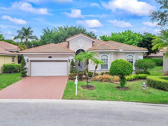 2nd image of 8351 Mastic Cay