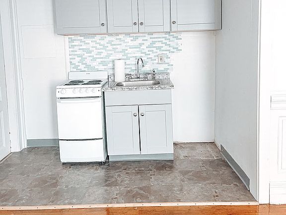 2nd image of 624 Orange St #1C