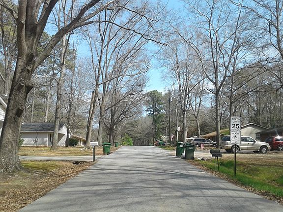 5th image of 438 Glenwood Dr