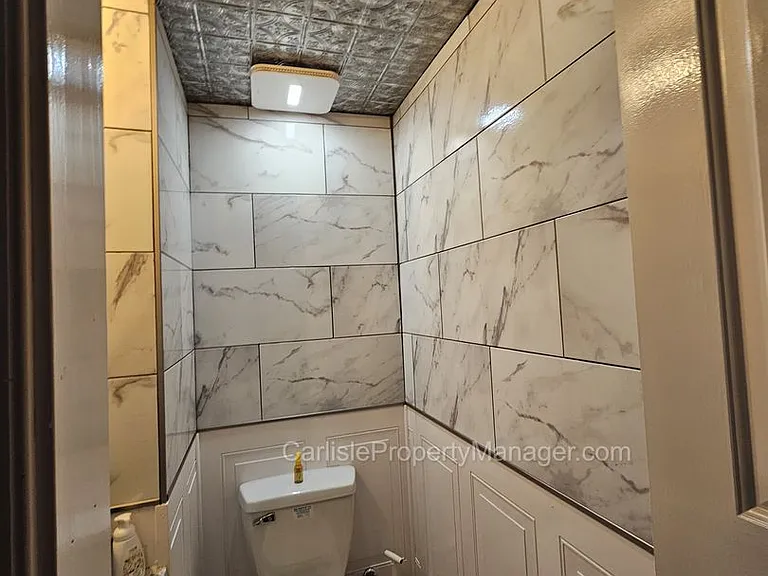 158 E High St — Photo 24